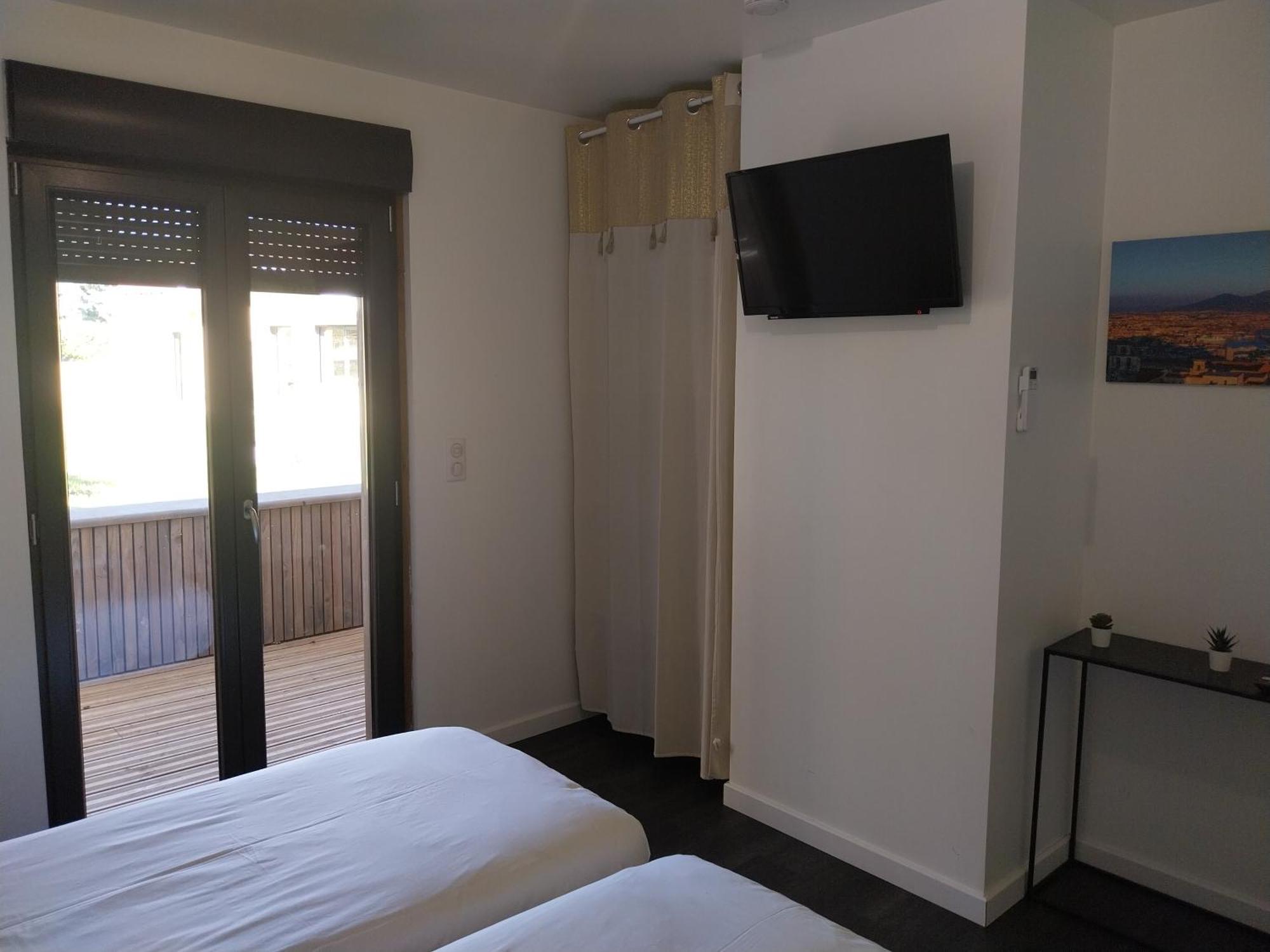 Logis Hotel Restaurant Cruzel Maurs Zewnętrze zdjęcie