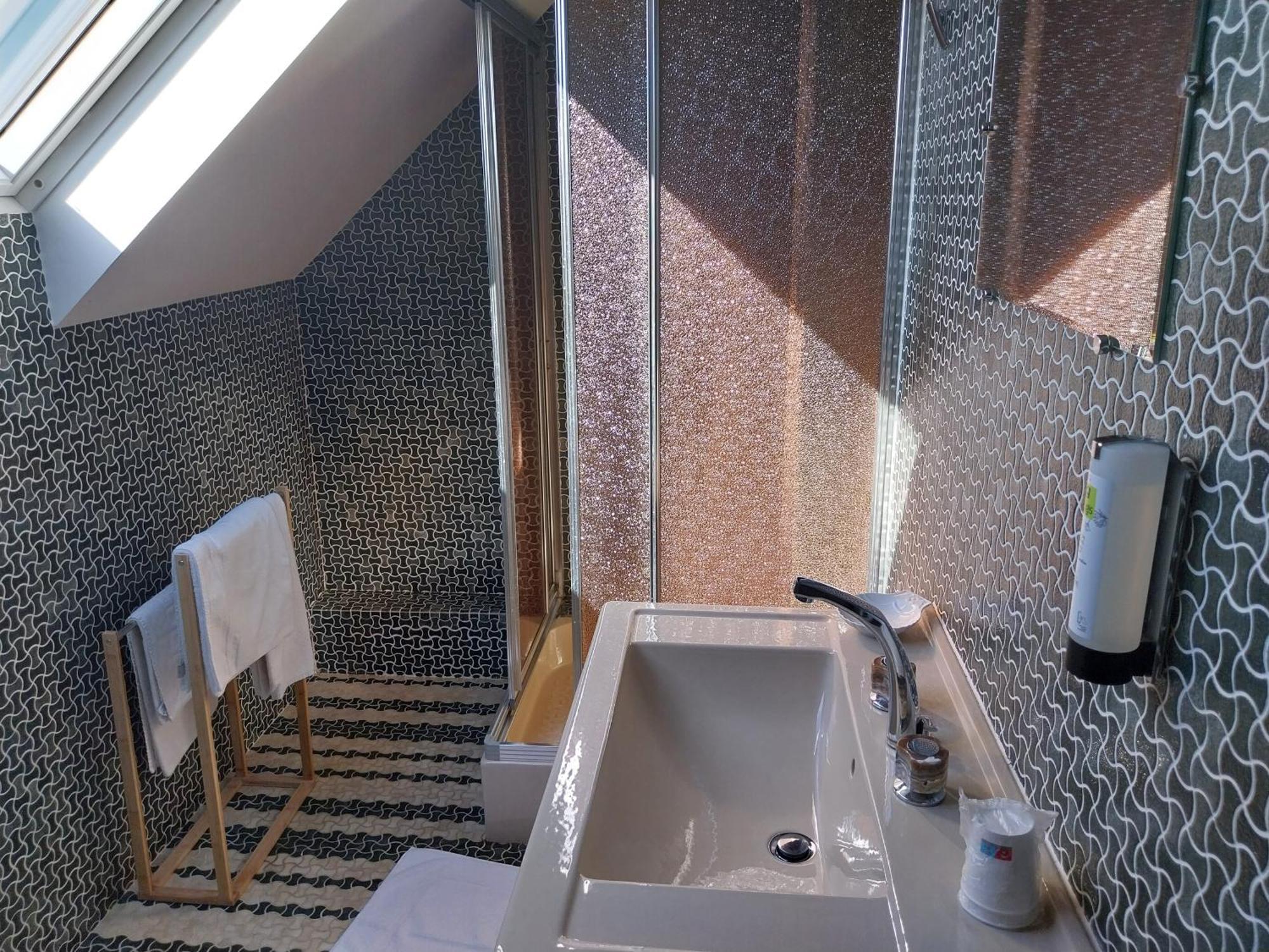 Logis Hotel Restaurant Cruzel Maurs Zewnętrze zdjęcie