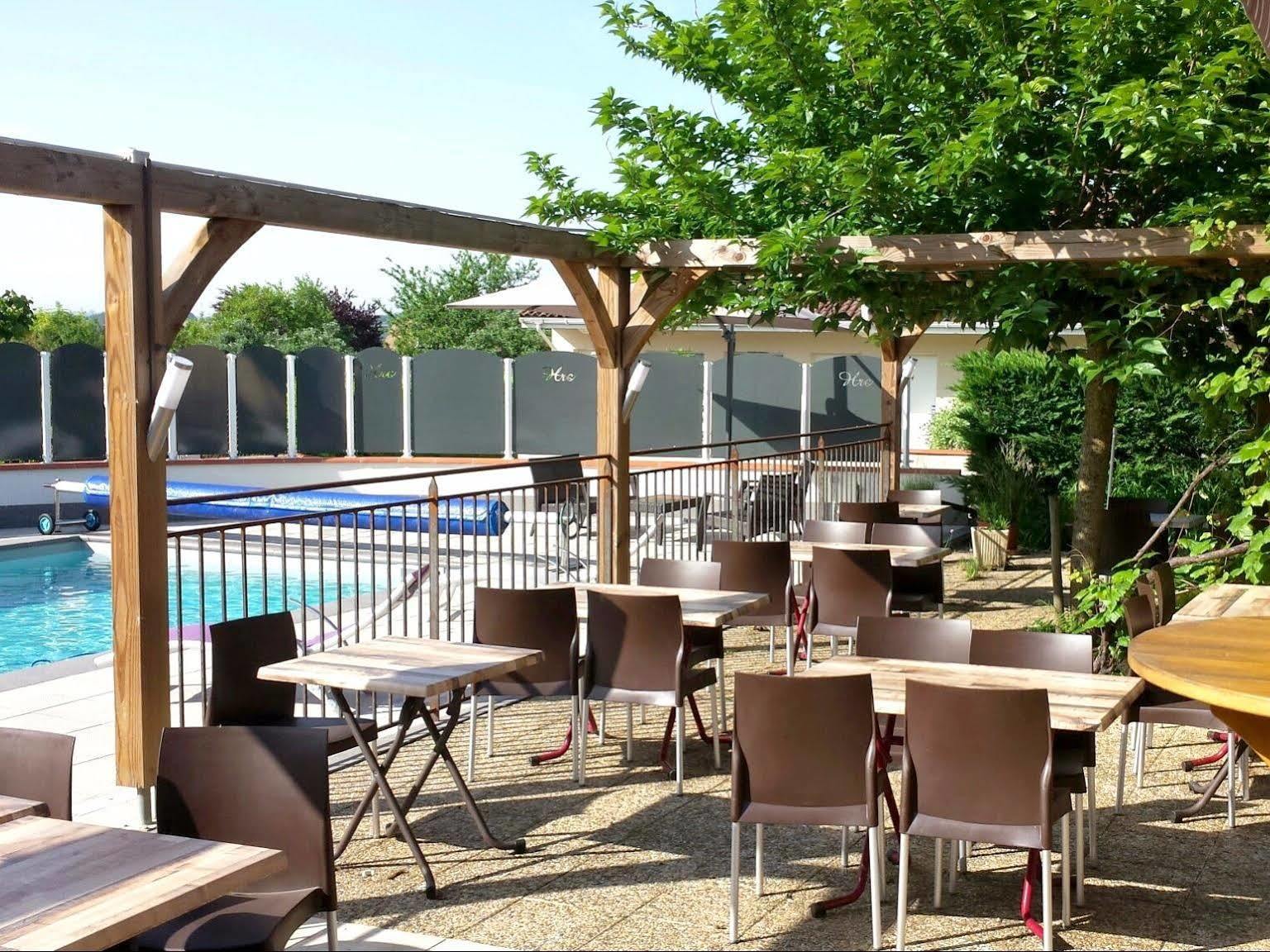 Logis Hotel Restaurant Cruzel Maurs Zewnętrze zdjęcie